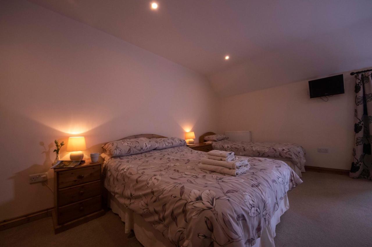 Polhilsa Farm Bed and Breakfast Callington Exteriör bild