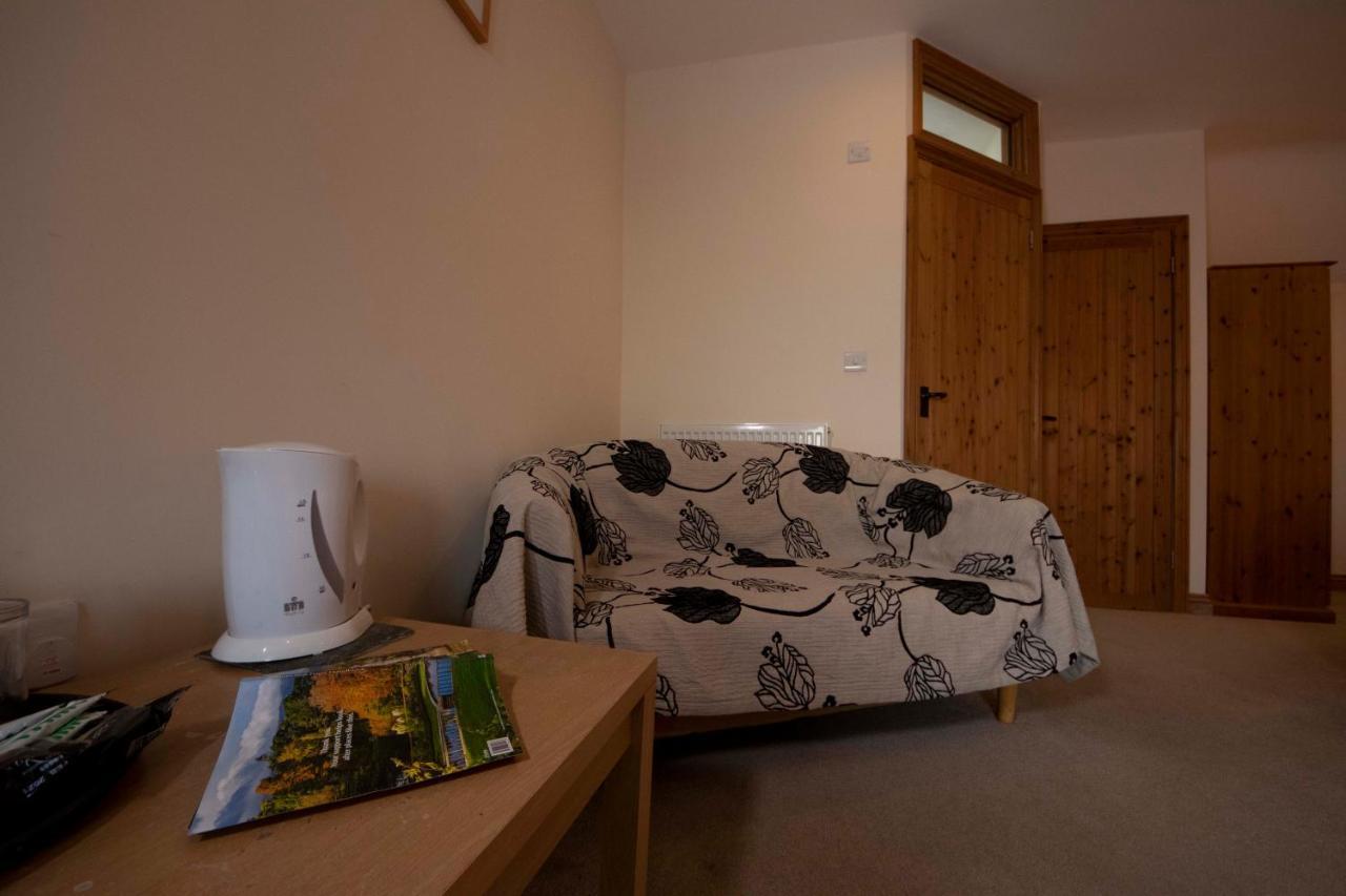 Polhilsa Farm Bed and Breakfast Callington Exteriör bild