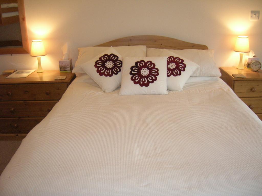 Polhilsa Farm Bed and Breakfast Callington Exteriör bild