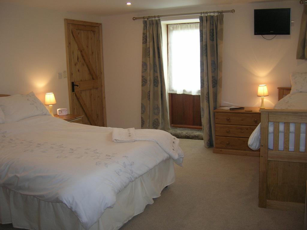 Polhilsa Farm Bed and Breakfast Callington Rum bild